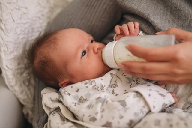 Veilige flesvoeding bereiding